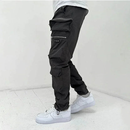 Trendy beltless cargo pants for men