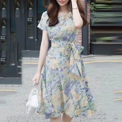 Women's Fit-and-Flare Dress - Lightweight Fabric - Short Sleeve - Round Neck - Waist Tie