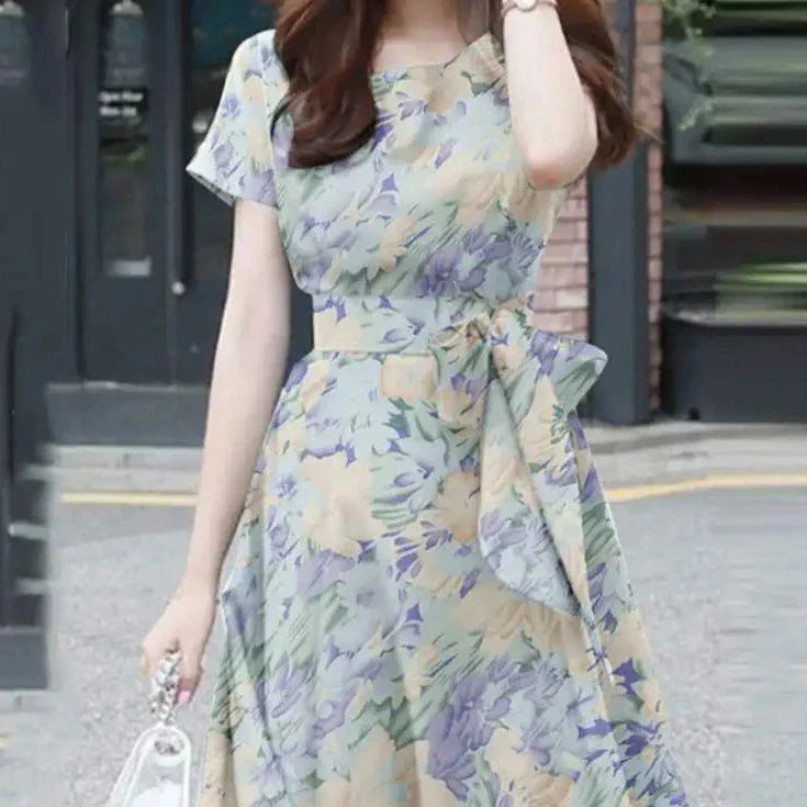 Women's Fit-and-Flare Dress - Lightweight Fabric - Short Sleeve - Round Neck - Waist Tie