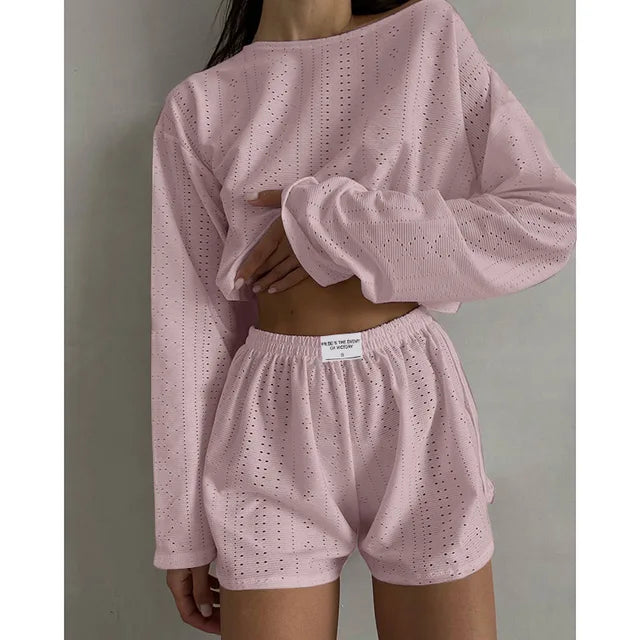 Stylish women’s loose pullover tops and shorts set