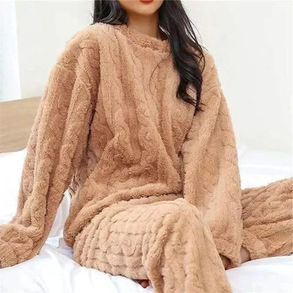 Women's fleece pajama set soft and warm top with round neck and pants