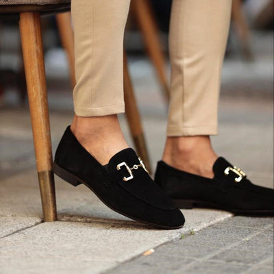 Men’s Loafers – Classic Fit – Suede Texture – Metal Chain Detail – Smart Casual Wear