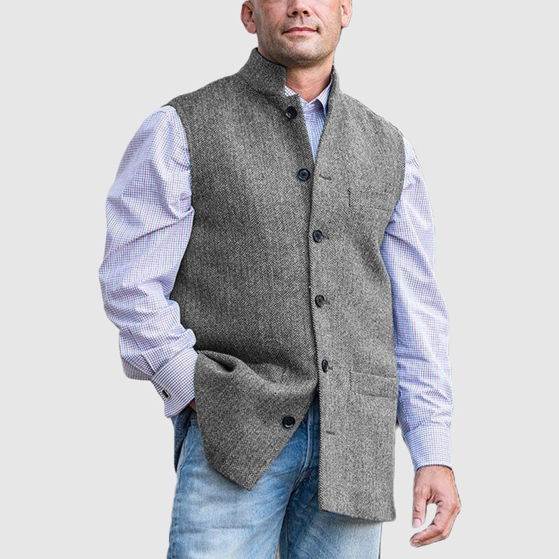 Men's stand up collar vest with front pockets