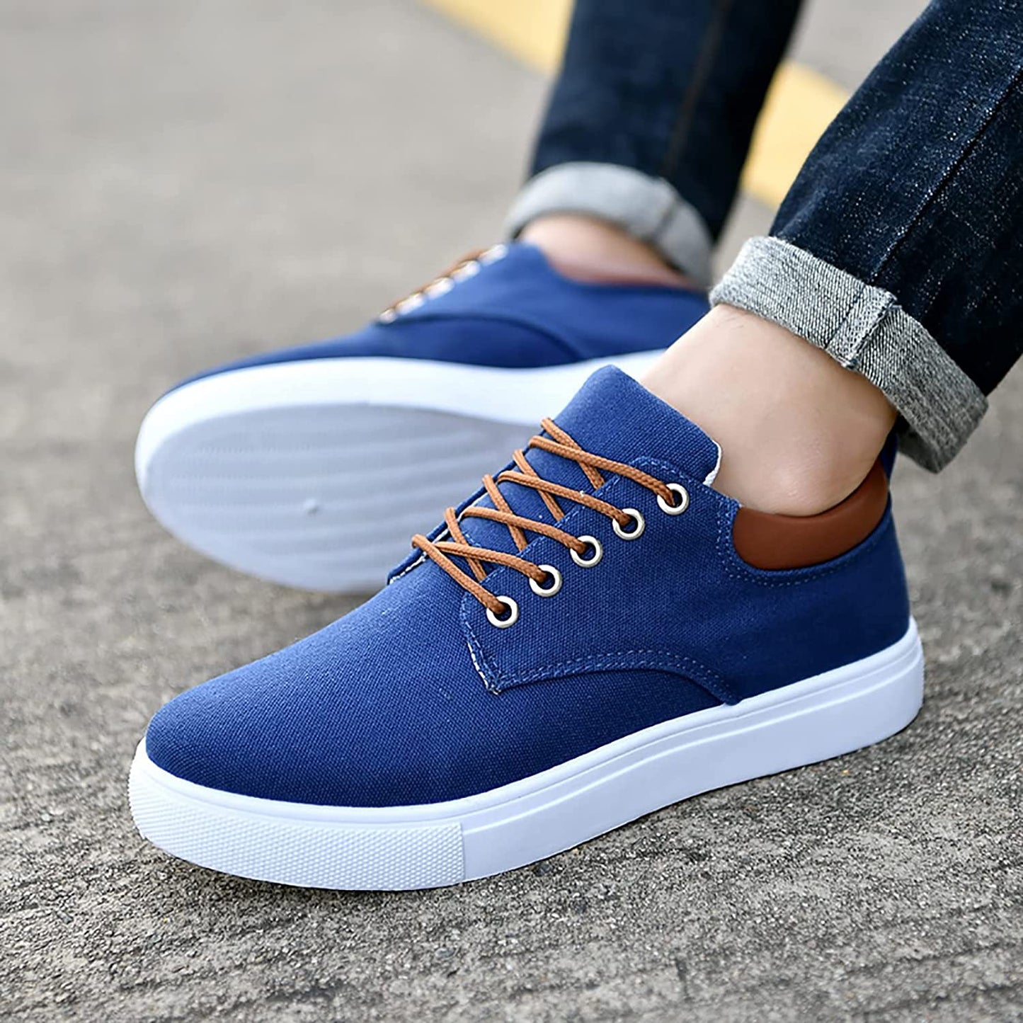Men’s Low-Top Sneakers – Breathable Blend – Lace-Up Fit – Cushioned Rubber Sole