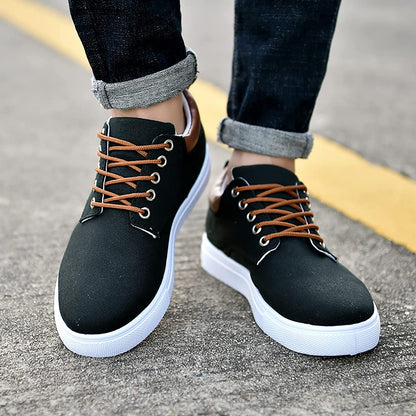 Men’s Low-Top Sneakers – Breathable Blend – Lace-Up Fit – Cushioned Rubber Sole