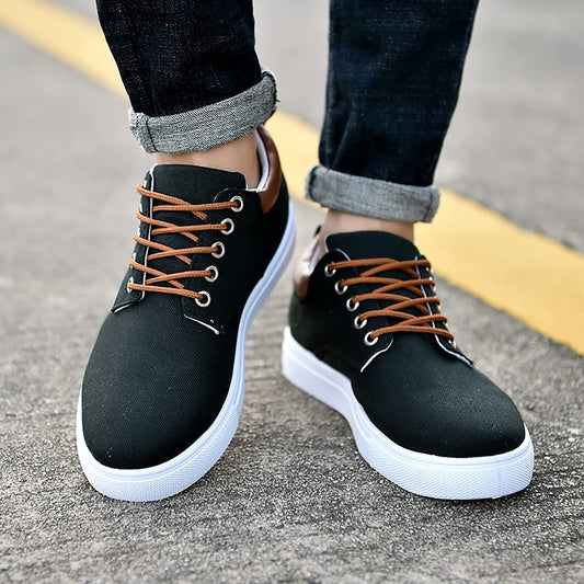 Men’s Low-Top Sneakers – Breathable Blend – Lace-Up Fit – Cushioned Rubber Sole