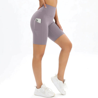 Women's fitness shorts with high waist and pocket