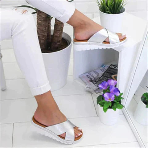 Women’s Sandals – Woven Crisscross Straps – Platform Sole – Slip-On Casual Fit