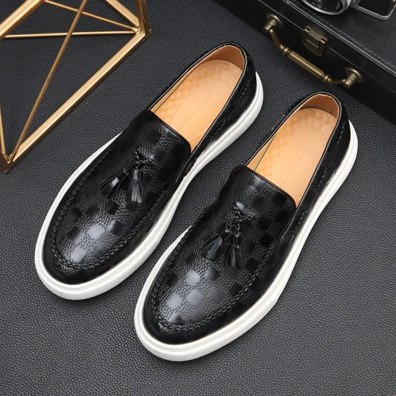 Checked pattern women's loafers with tassels