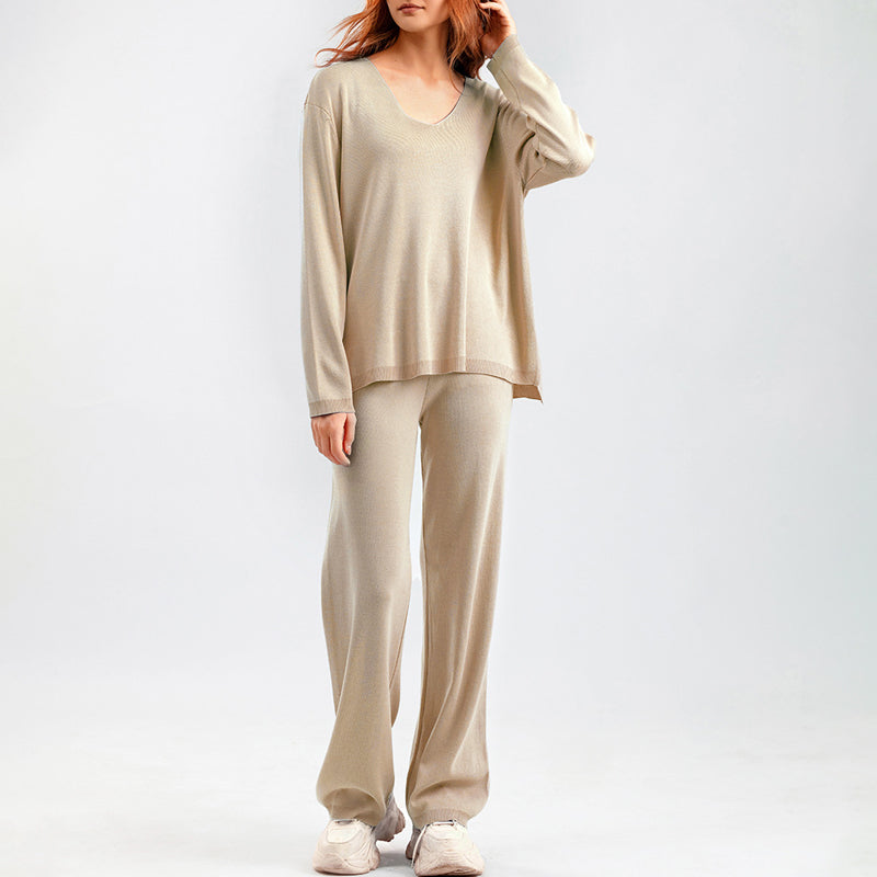 Women's Lounge Set - V-Neck Long Sleeve Top - Wide-Leg Trousers with Pockets