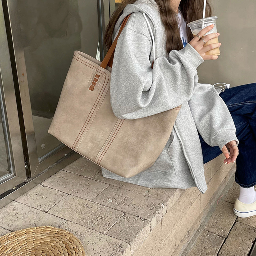 Women’s Tote Bag – Structured Design – Textured Surface – Dual Handle Everyday Style