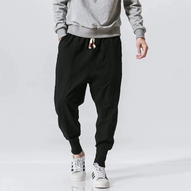 Men's loose-fit streetwear pants with elastic waistband