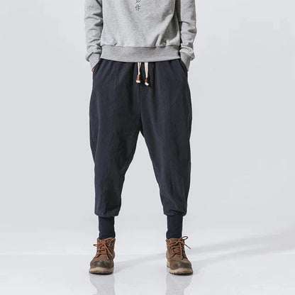 Men's loose-fit streetwear pants with elastic waistband