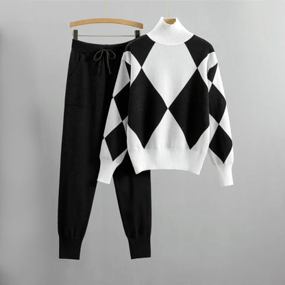Women’s Knit Lounge Set – Relaxed Fit – Wool Blend – Turtleneck Top & Tapered Bottoms