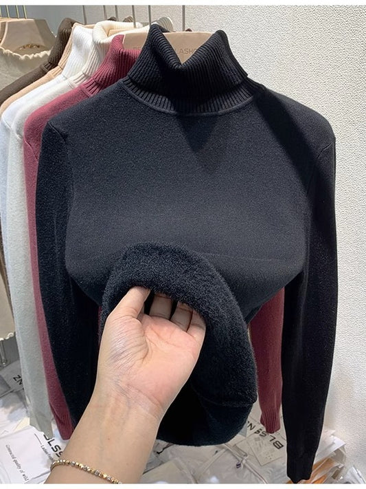 Women's turtleneck sweater with velvet lining