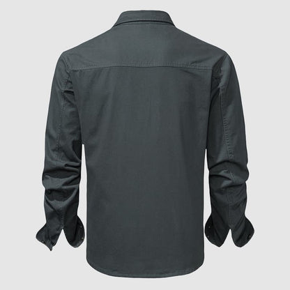 Men's cotton shirt with contrasting pockets and cuffs