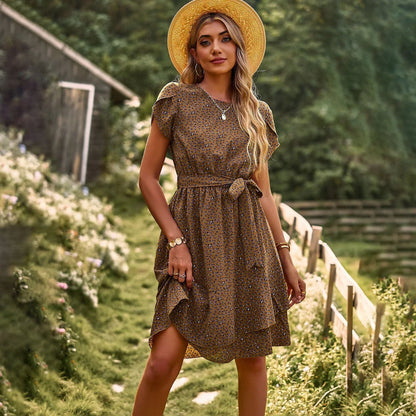 Women's Dress - Fit and Flare - Knee-Length - Short Sleeve - Belted Floral Print