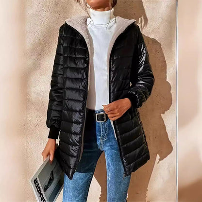 Women’s Quilted Jacket – Relaxed Fit – Fleece Lined – Hooded – Ribbed Cuffs – Zip Front