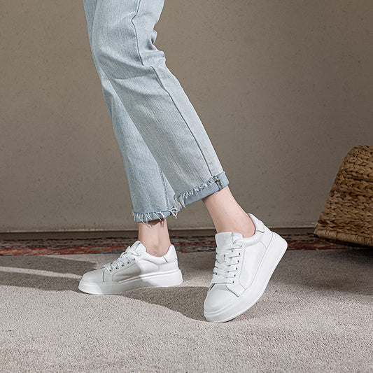 Women’s Sneakers – Slim Fit – Platform Sole – Lightweight Supportive Design