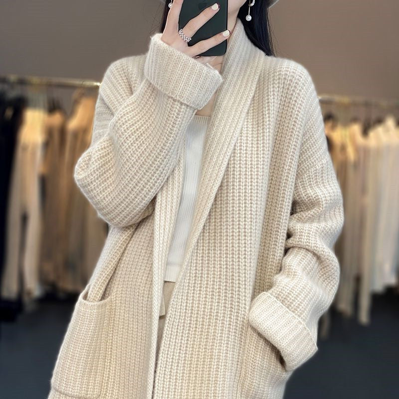 Women’s Cardigan – Oversized Fit – Thick Wool Blend – V-Neck – Ribbed – Long Sleeve – Pockets