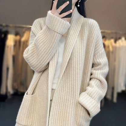 Women’s Cardigan – Oversized Fit – Thick Wool Blend – V-Neck – Ribbed – Long Sleeve – Pockets