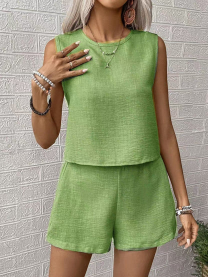 Women’s Two-Piece Set – Lightweight Woven – Relaxed Fit – Cropped Top & High-Waist Shorts