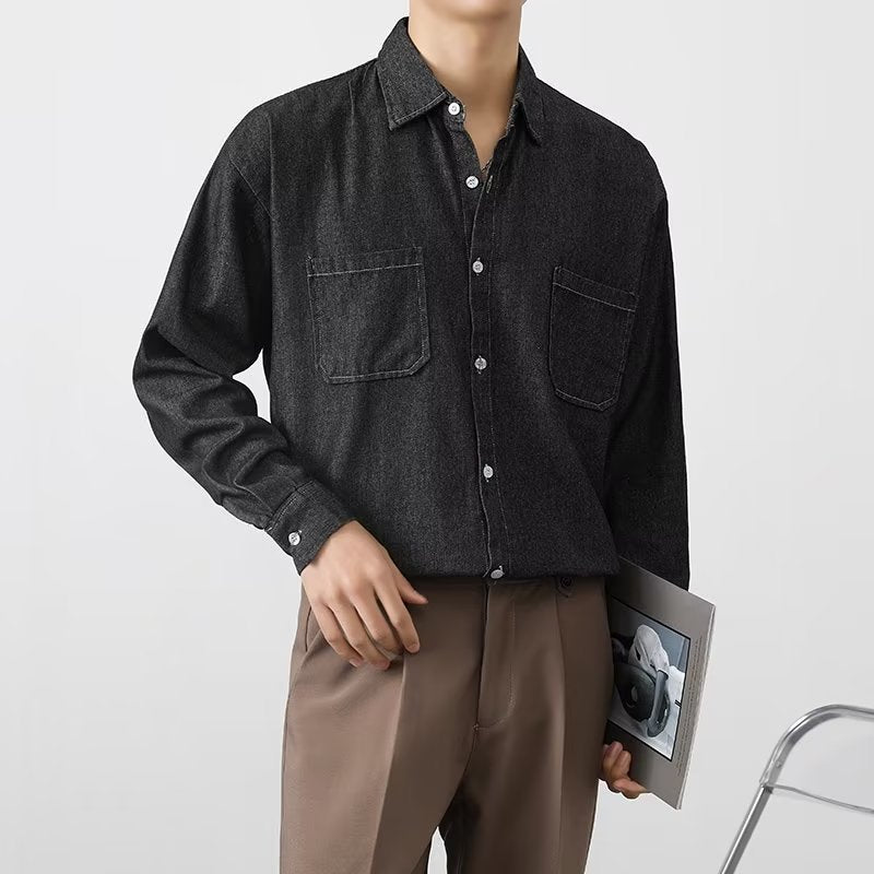Men's shirt with front button closure and long sleeves