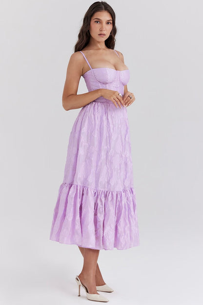 Women’s Midi Dress – Fitted Bodice – Sweetheart Neckline – Tiered Skirt – Sleeveless