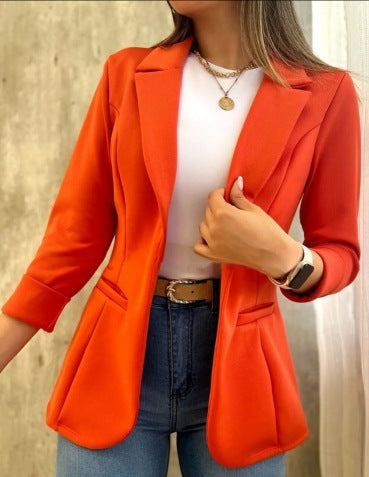 Women’s Suit Jacket – Tailored Fit – Notched Lapel – Hip Length – Long Sleeve