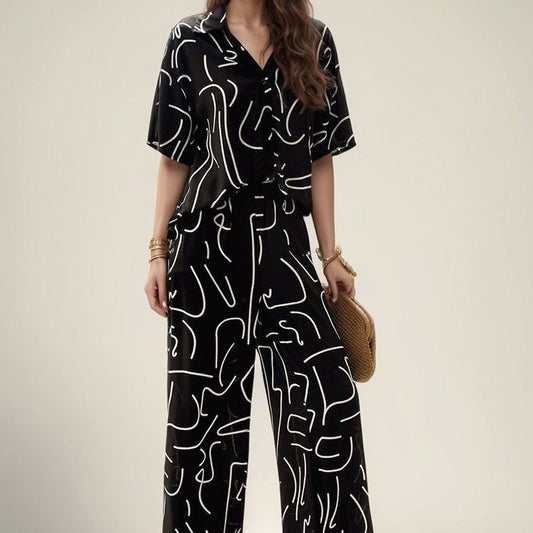 Women’s Oversized Blouse – Breathable Cotton – Abstract Print – Short Sleeve – Button Front