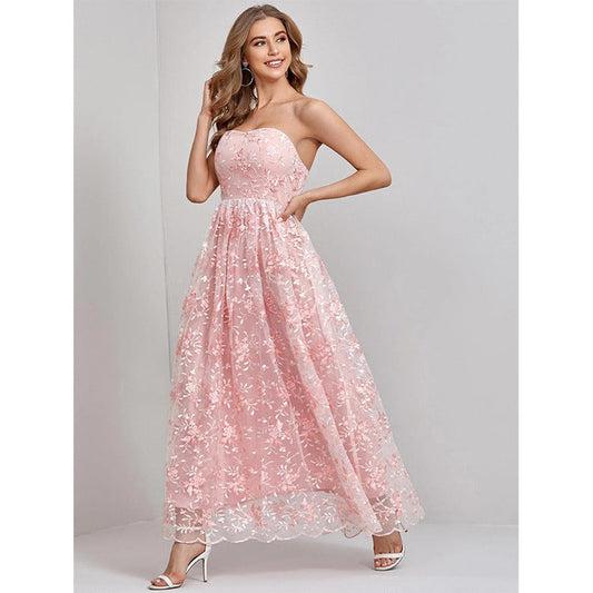 Women’s Evening Dress – Strapless Fit – Lace Embroidery – Full-Length Flowy Silhouette