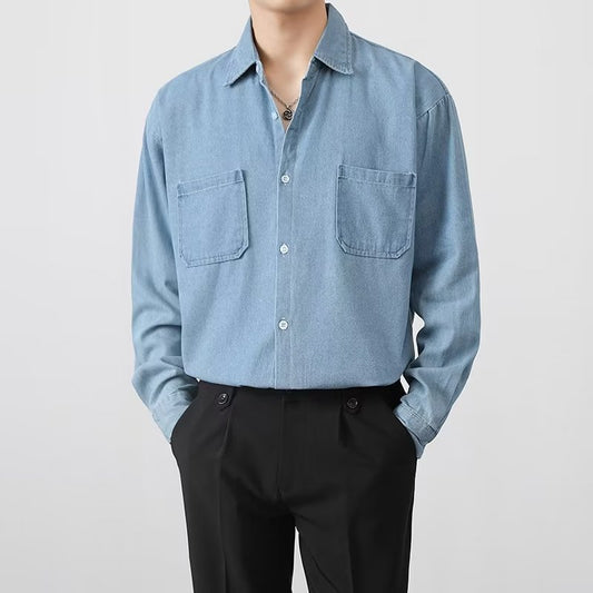 Men's denim shirt with front button closure and long sleeves