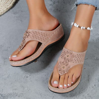 Women’s Platform Thong Sandals – Chunky Sole – Floral Strap – Open Toe – Cushioned