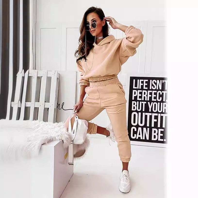 Women’s Tracksuit Set – Relaxed Fit – Cotton Blend – Tapered Leg – Hoodie & Joggers