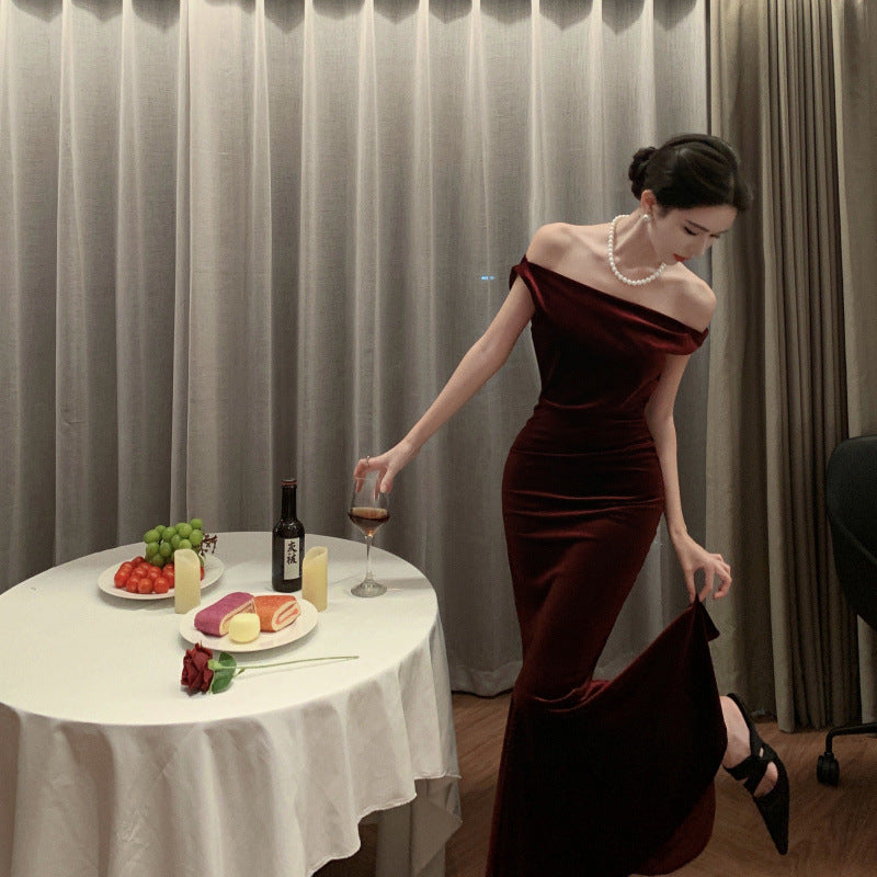 Women's Evening Gown - Velvet - Mermaid Silhouette - Formal Wear