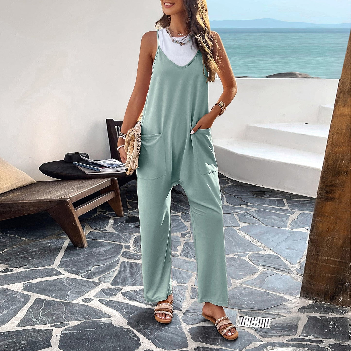 Women’s Jumpsuit – Relaxed Fit – Wide Leg – Sleeveless – V-Neck – Full Length – Pockets