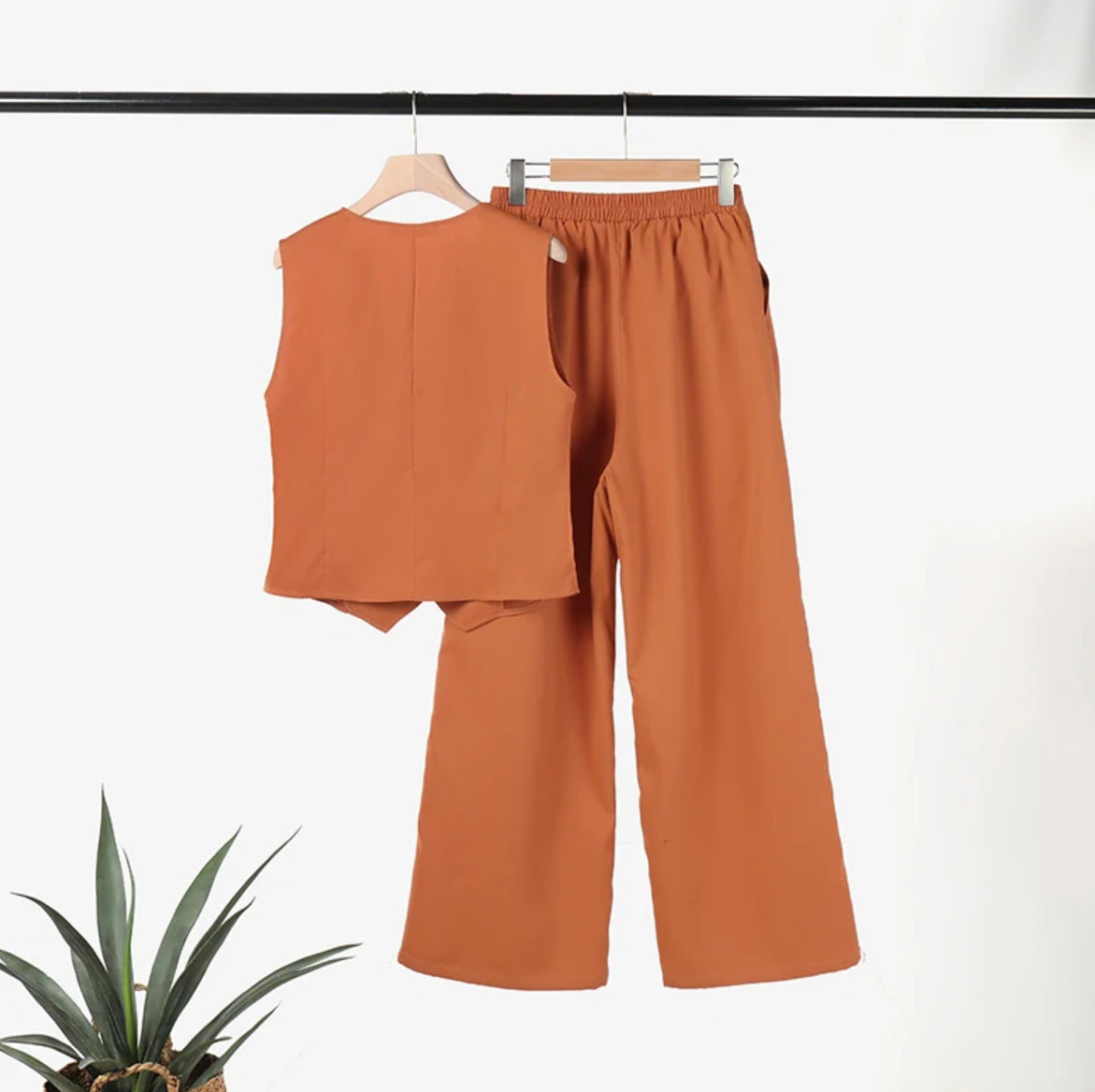 Women's Vest and Pants Set - Tailored Fit - Sleeveless - Wide Leg - Casual Chic