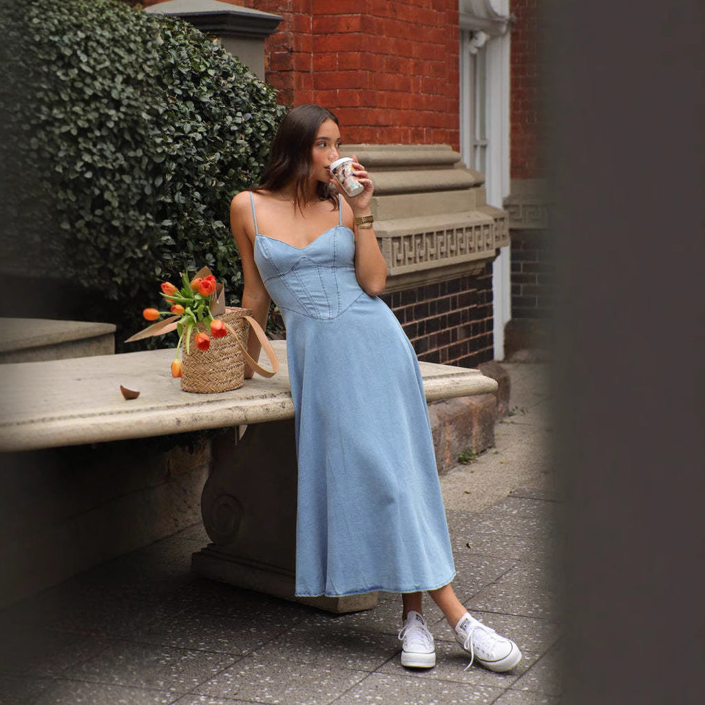 Women’s Midi Dress – Slim Fit – Denim Look – Sweetheart Neckline – Spaghetti Straps