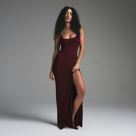 Women’s Maxi Dress – Slim Fit – Scoop Neck – Spaghetti Straps – High Slit Backless