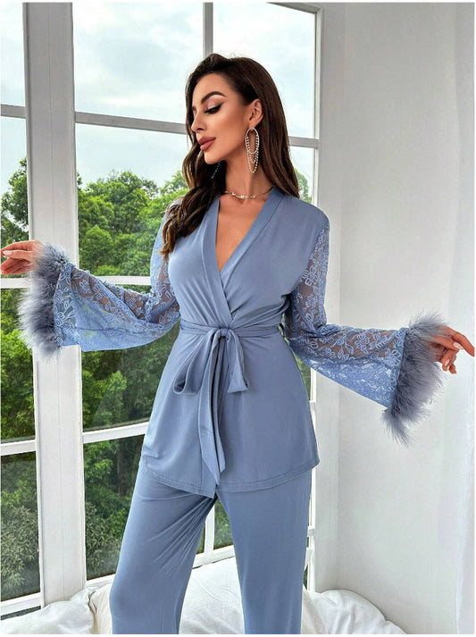 Women’s Pajama Set – Satin Look – Lace Sleeves – Faux Fur Trim – Relaxed Fit