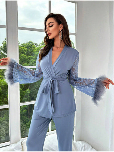 Women’s Pajama Set – Satin Look – Lace Sleeves – Faux Fur Trim – Relaxed Fit
