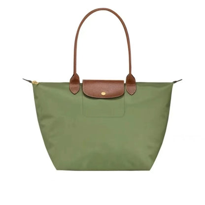 Women’s Shoulder Bag – Structured Design – Textured Flap – Water-Resistant Everyday Use