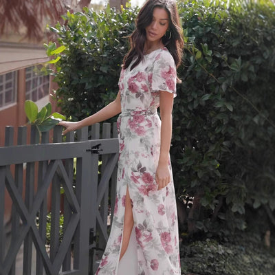 Women’s Maxi Dress – Slim Fit – Floral Print – Short Sleeve – Front Slit – Round Neck