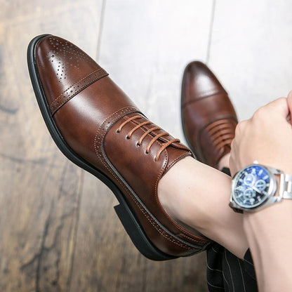 Men’s Oxford Shoes – Polished Leather – Brogue Detailing – Closed Lacing – Formal Fit