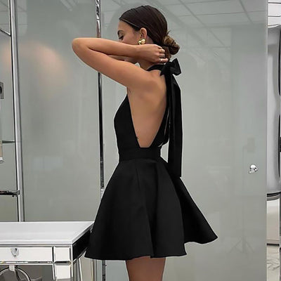 Women’s Mini Dress – Satin Look – Halter Neck – Backless A-Line – Elegant Fit