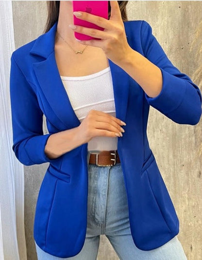Women’s Suit Jacket – Tailored Fit – Notched Lapel – Hip Length – Long Sleeve
