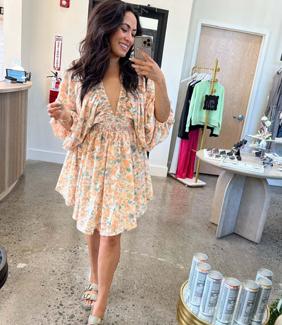 Women’s Short Dress – Chiffon – V-Neck – Ruched Waist – Bishop Sleeve – Floral Print
