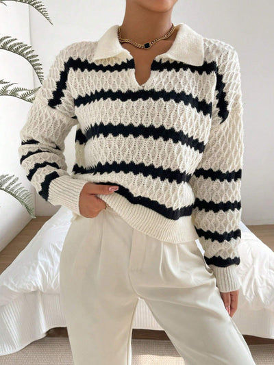 Women’s Pullover Sweater – Relaxed Fit – Polo Collar – Knit Striped Design – Long Sleeve