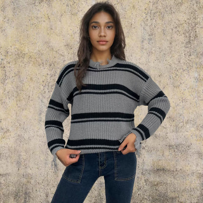 Women’s Pullover Sweater – Oversized Fit – Knitted Wool – Contrast Stripes – Fringe Hem
