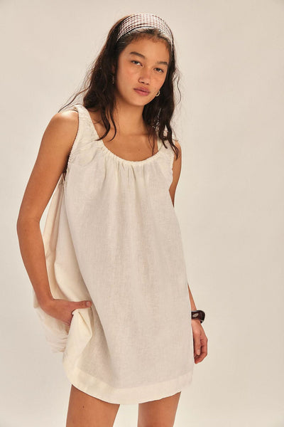 Women’s Sleeveless Dress – Loose Fit – Above Knee – Gathered Neckline